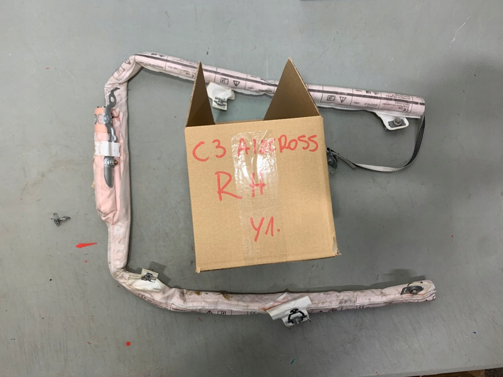 фото №1, Citroen c3 iii aircross шторка безопасности подушка подушка безопасности правая оригинал y1