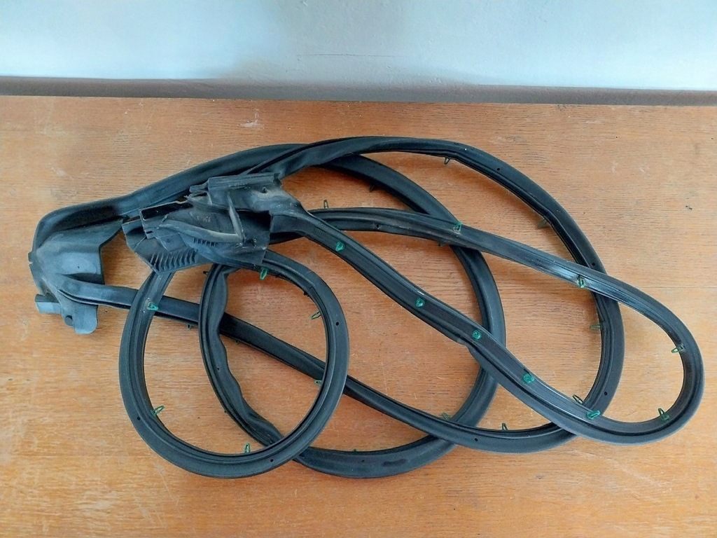 фото №1, Прокладка двері chevrolet права c7 stingray