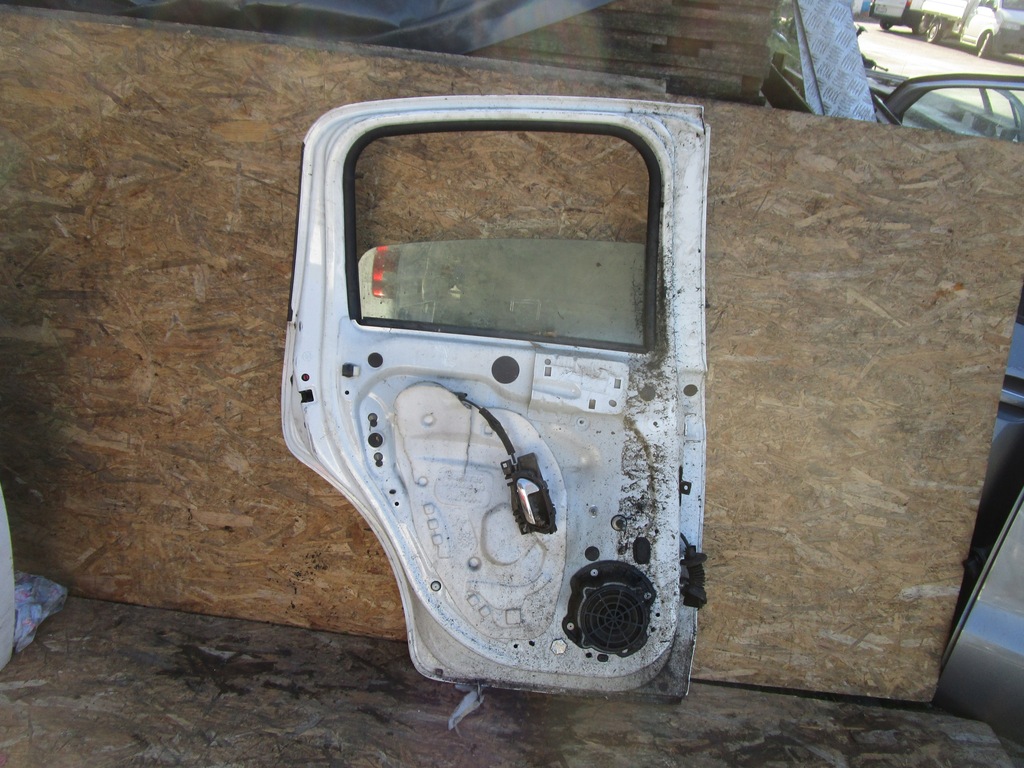 фото №8, Дверь задние левая citroen c3 ii 09-