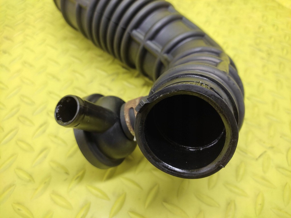 фото №5, Kia cerato 2.0 crdi шланг воздуха 281382f500