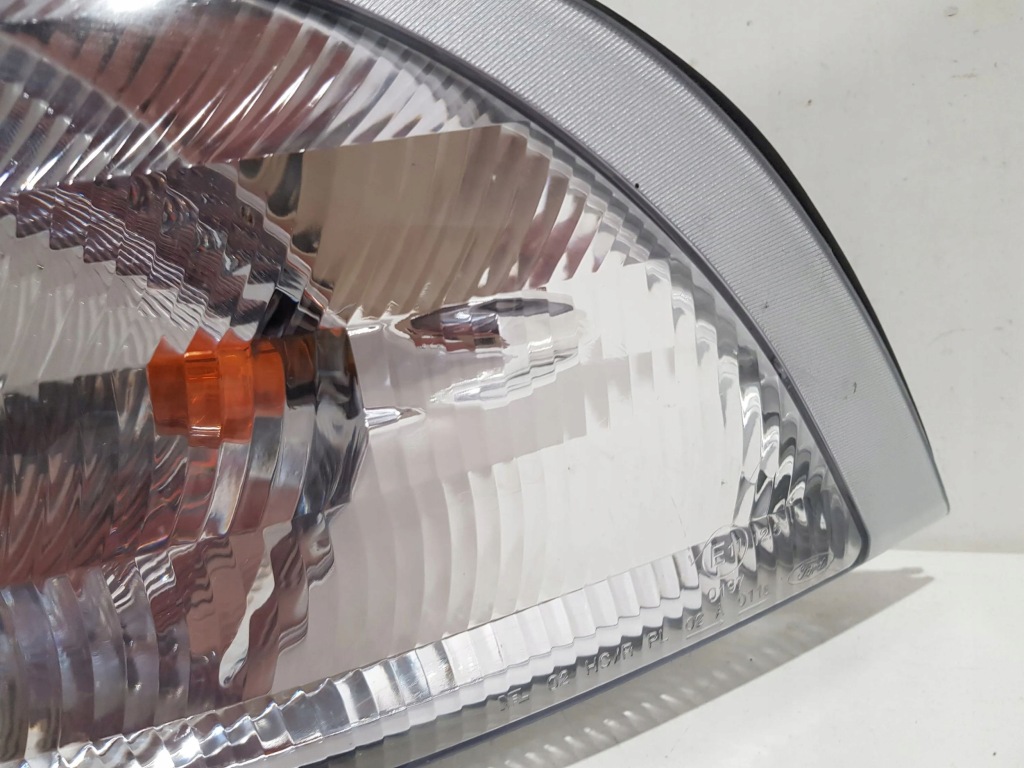 Ford windstar 2001 левая сторона фара передняя Киев