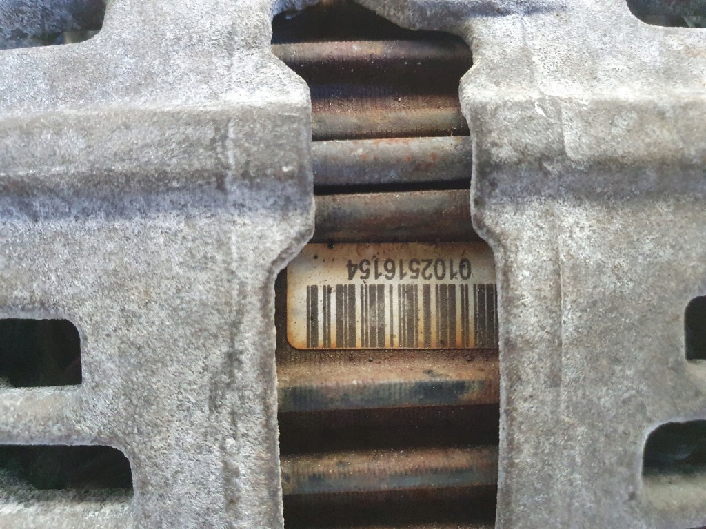 Купить Volvo xc60 2.4 d5 генератор 0121615005