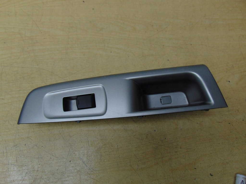 фото №1, Переключатель стекло левый задняя subaru forester iii eu