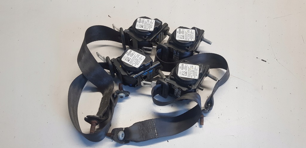 фото №1, Ford mondeo mk5 pas безопасности задняя dg93f611b68