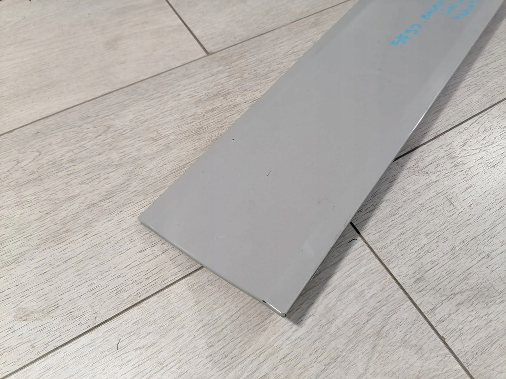 фото №8, Macan молдинг двері правий перед 95b837890