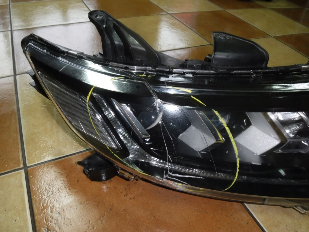 фото №2, Лампа перед mitsubishi outlander full led iii