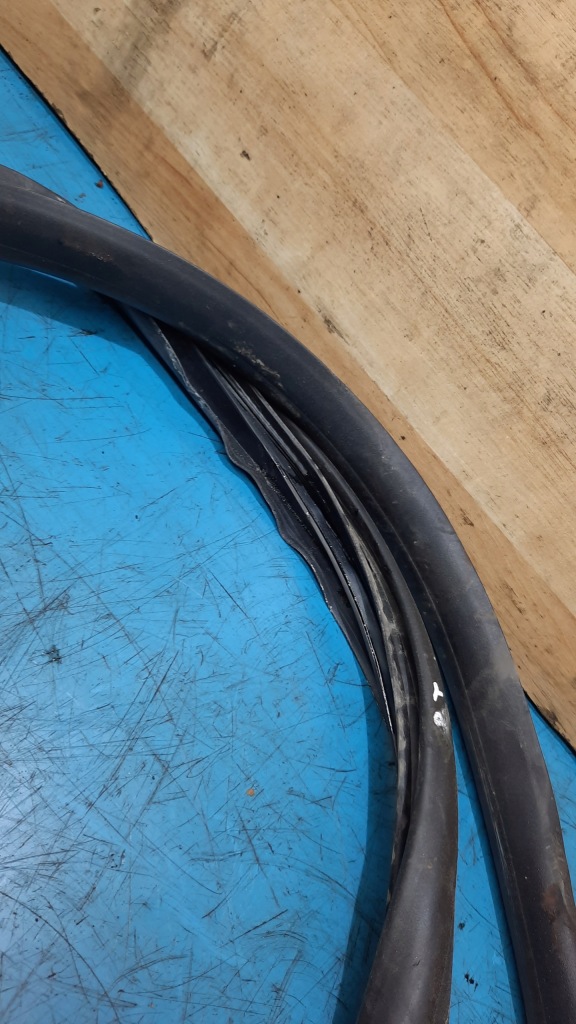 фото №5, Прокладка двері правий задня volvo v60 10-18r