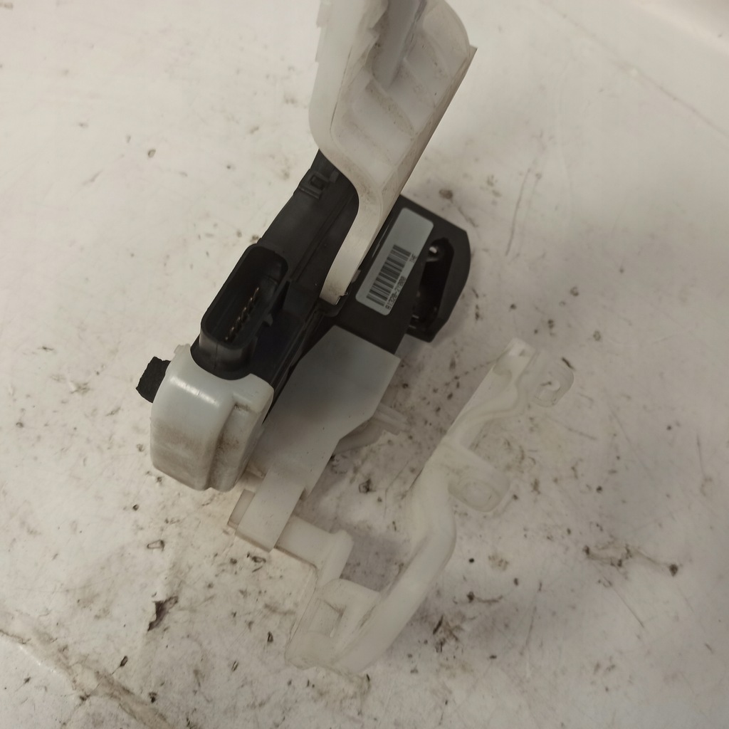 фото №10, Hyundai ix35 замок дверь правый перед 6 pin 81320-2y000