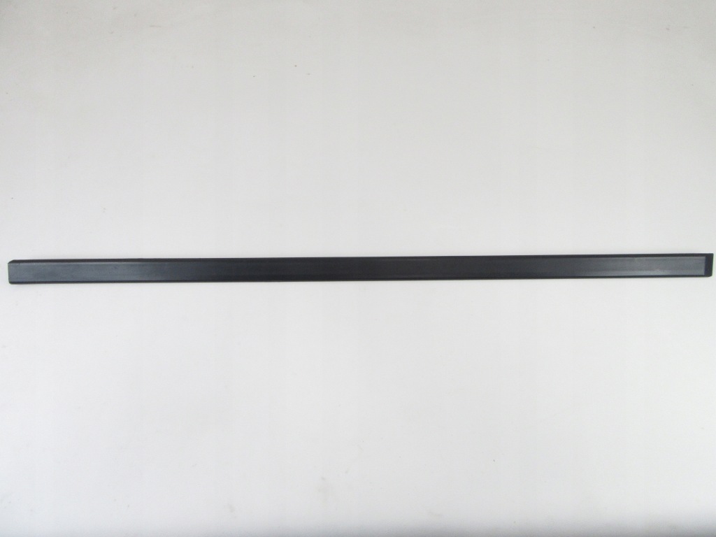 фото №1, Молдинг дверь правый перед bmw e39 sedan kombi