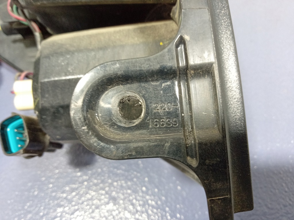 фото №7, Mitsubishi l200 iv lift 11-15 лампа задняя правая задняя