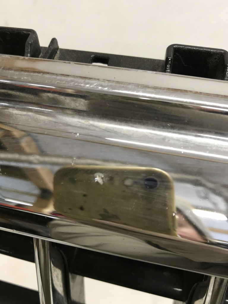 Купить Audi q2 решётка радиатора решётка  радиатора 8r0853651