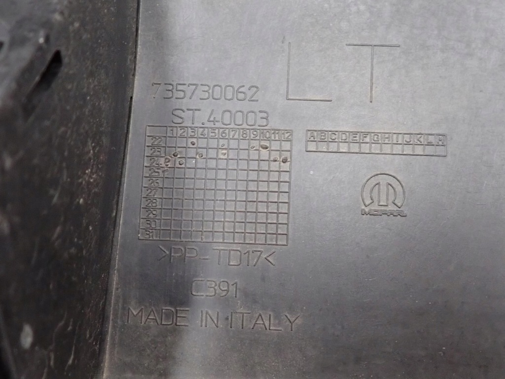 Молдинг накладка порог порог левая jeep avenger 2024r 735730062 Цена