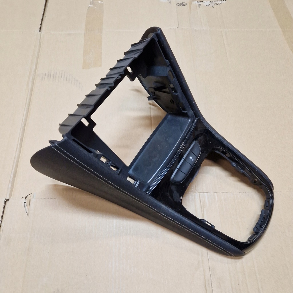 фото №4, Opel astra 5 k консоль середня рамка радіо шкіра