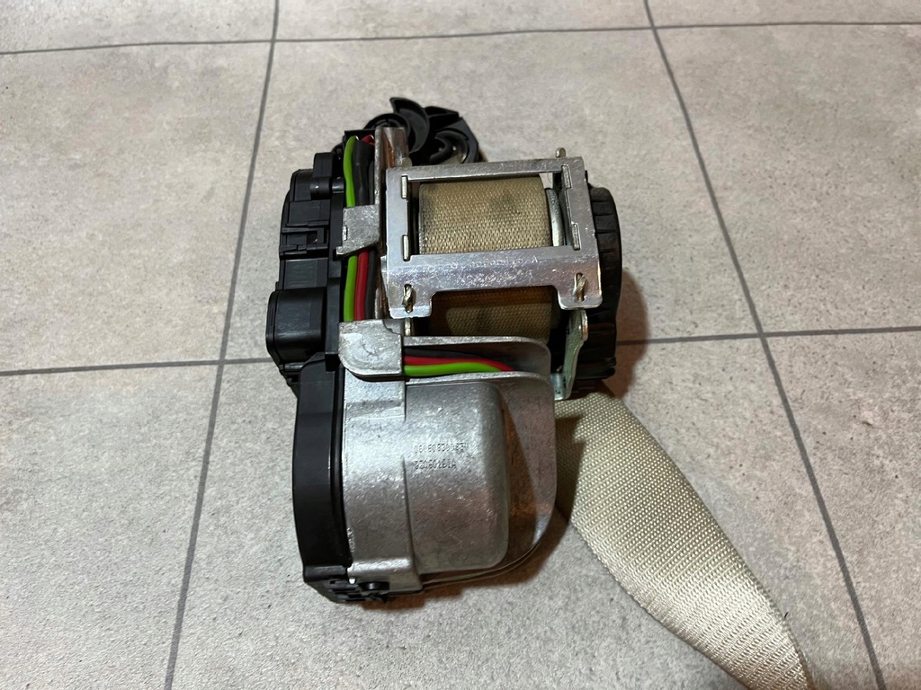 фото №8, Mercedes w221 pas натягувач перед чорний bdb