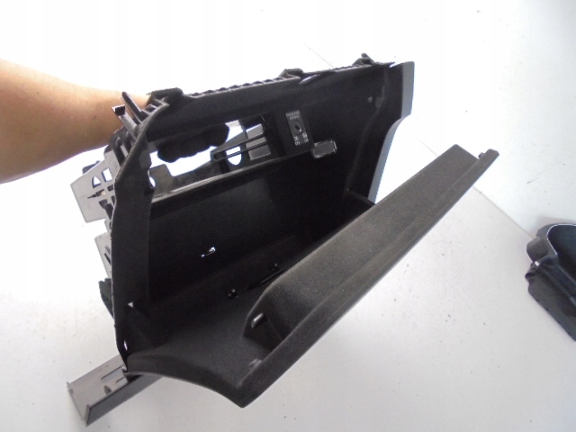 фото №5, Бардачок пассажира audi q3 ii 83a 22 rok