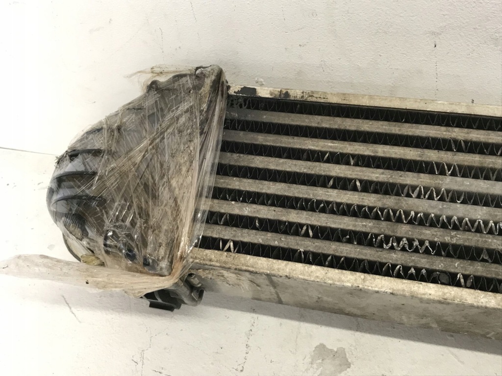 Интеркулер mercedes b-klasa 2.0 cdi a16950000 Цена