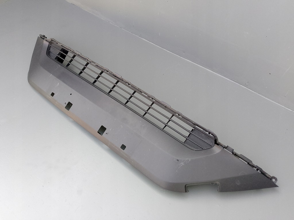 фото №10, Toyota rav4 rav-4 2019- решётка средняя бампера перед 53113-42110 ÷