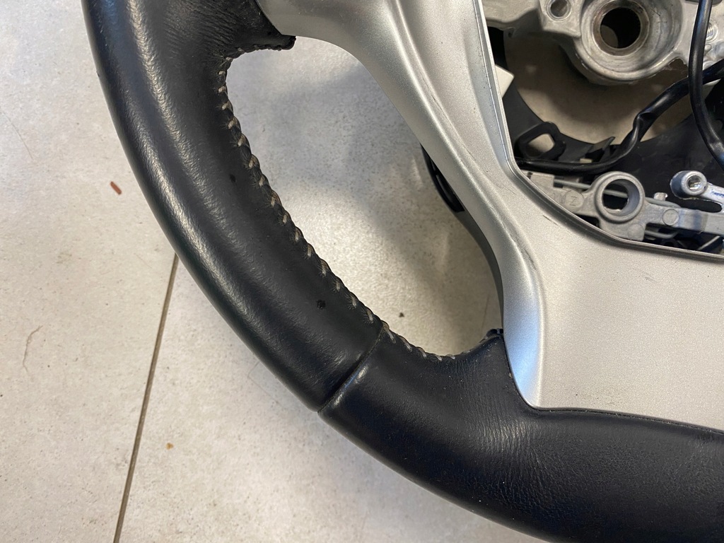 фото №5, Lexus ct 200h воздуховод кожа gs131-13390