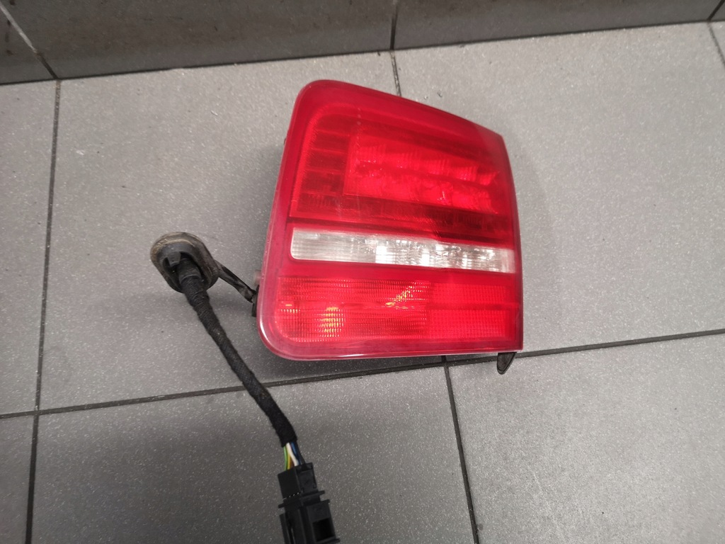 фото №11, Лампа w кришка правий задня audi a8 d3 lift 4e0945094h