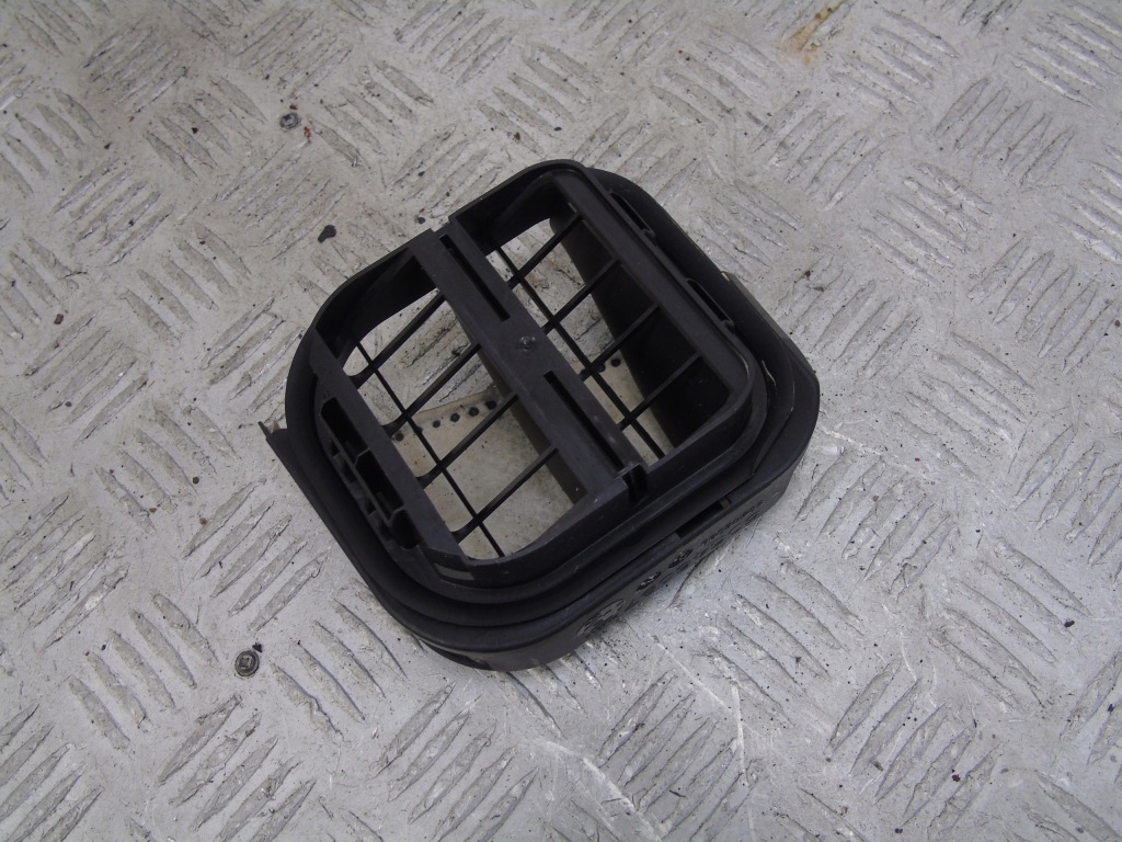 фото №2, Решётка багажника правая alfa romeo stelvio giulia