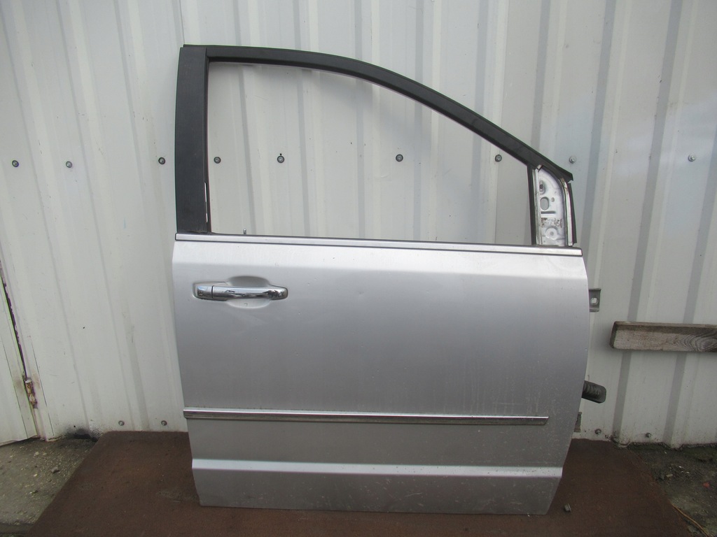 фото №4, Дверь правое передние voyager