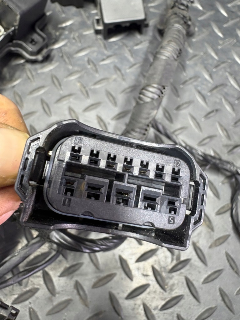 Купить Bmw x2 f39 жгут трубопровод колодка фонари led левый перед 6925638