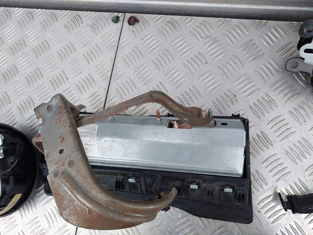 фото №5, Jeep cherokee подушки безопасности воздушные ремни wk2 подушка безопасности