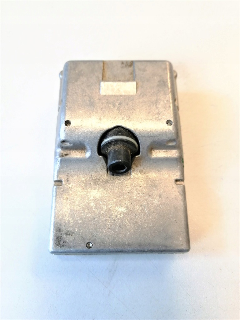 фото №1, Камера ассистент переключения поперечина opel karl 39011426