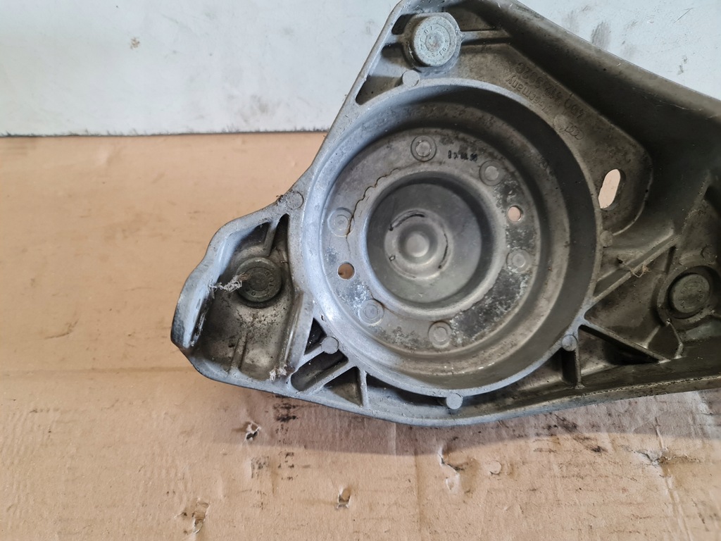 фото №6, Чашка кронштейн амортизатора a8 d2 4d0412392c