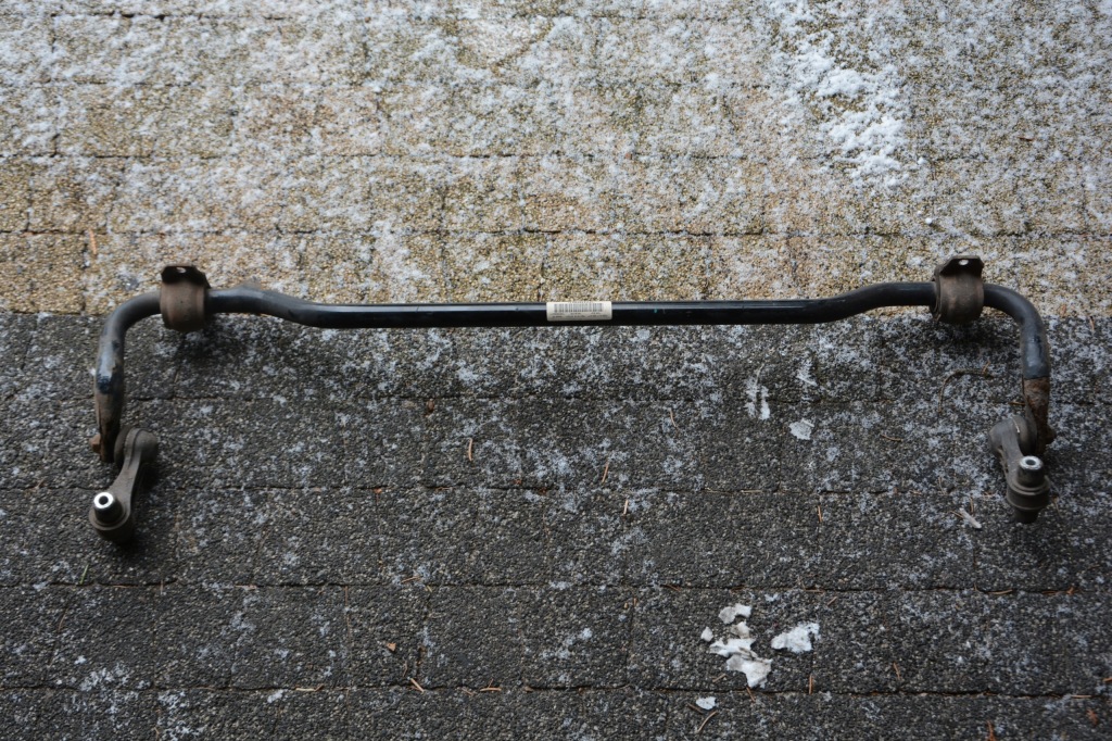 Купить Стабилизатор задняя задний vw passat b8 5q0511305at