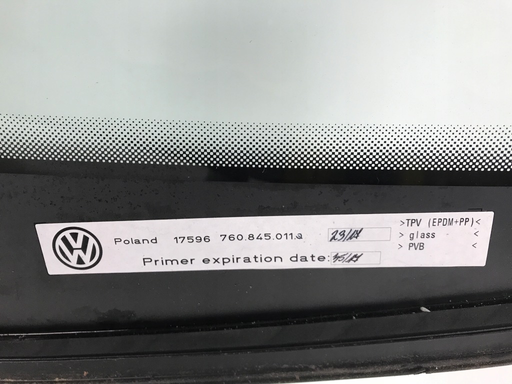 Стекло передняя лобовое vw touareg 3 760845011 Киев