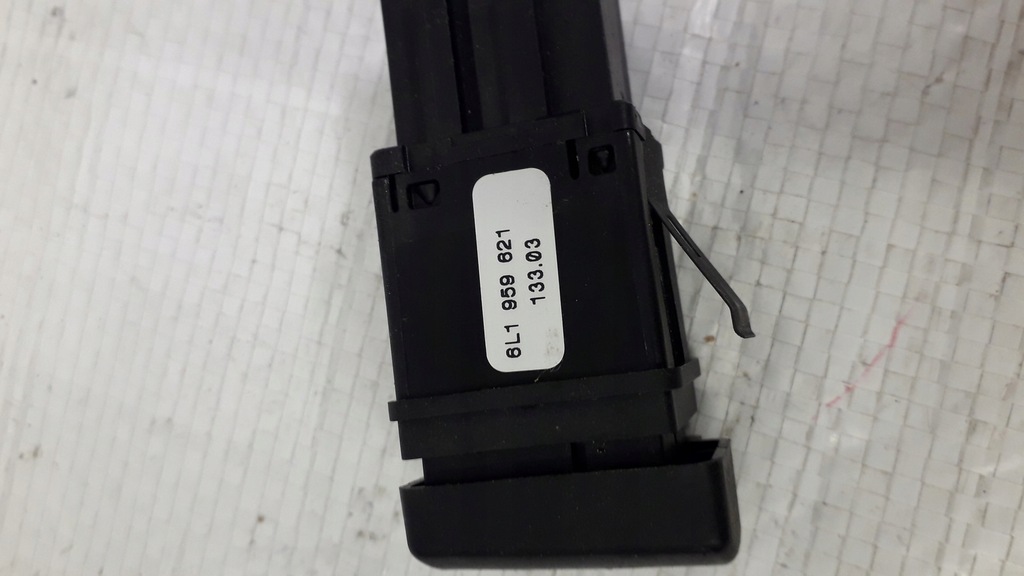 фото №12, Seat ibiza iii перемикач підігрів скло 6l1959621