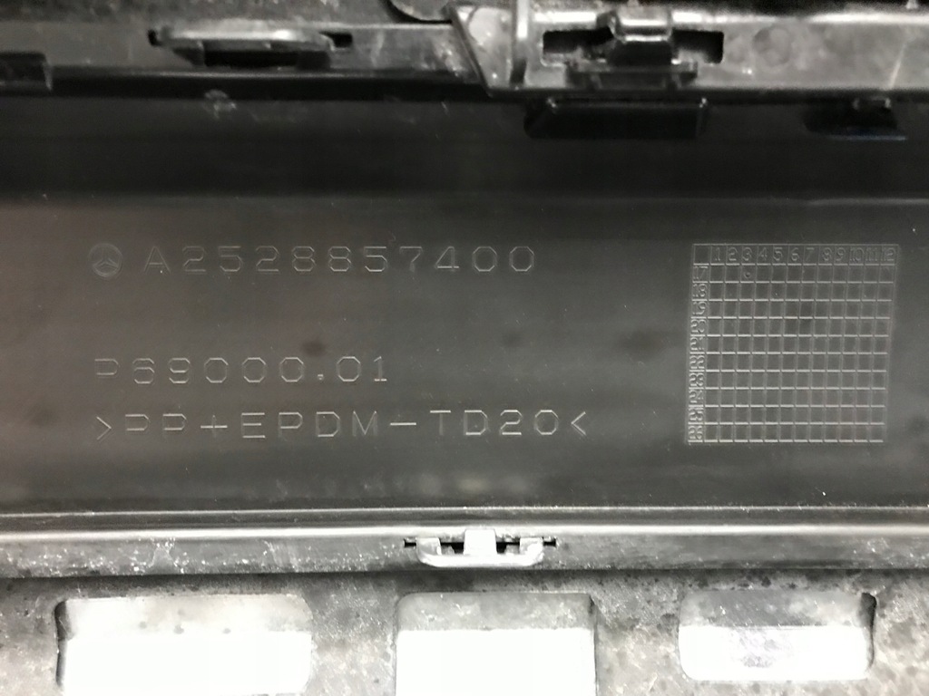 фото №10, Mercedes glc f-cell x253 w253 бампер задній задня