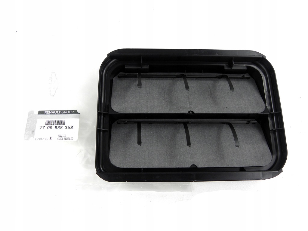 фото №1, Dacia решётка впуск воздуха багажника 7700838358