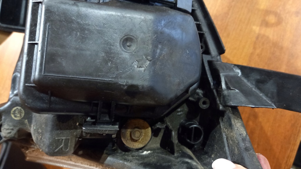 фото №13, Фара правий toyota avensis t25 04r kombi