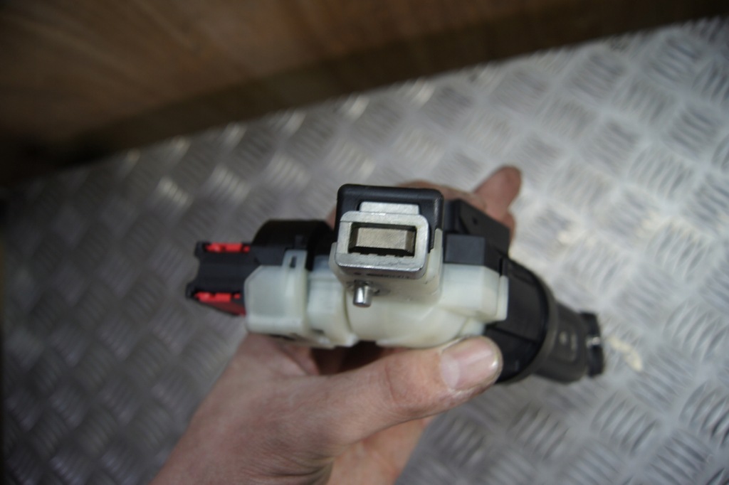 фото №9, Замок запалювання ключ clio v 285916400r