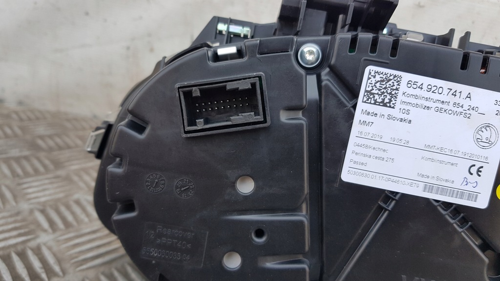 фото №11, Skoda scala счетчик приборная панель 1.6 tdi 654920741a