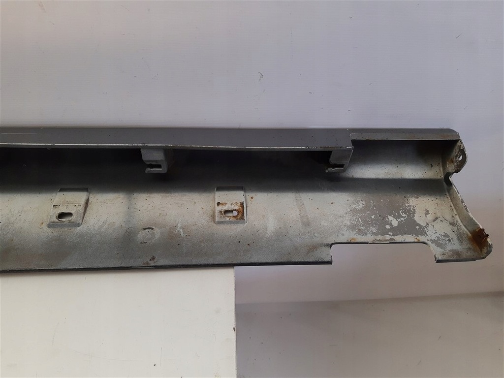 фото №8, Молдинг поріг права honda integra type r 94-01