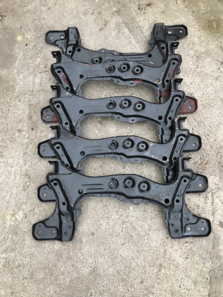 фото №1, Балка oś підрамник підрамник перед передня corolla e11 e10 w-wa