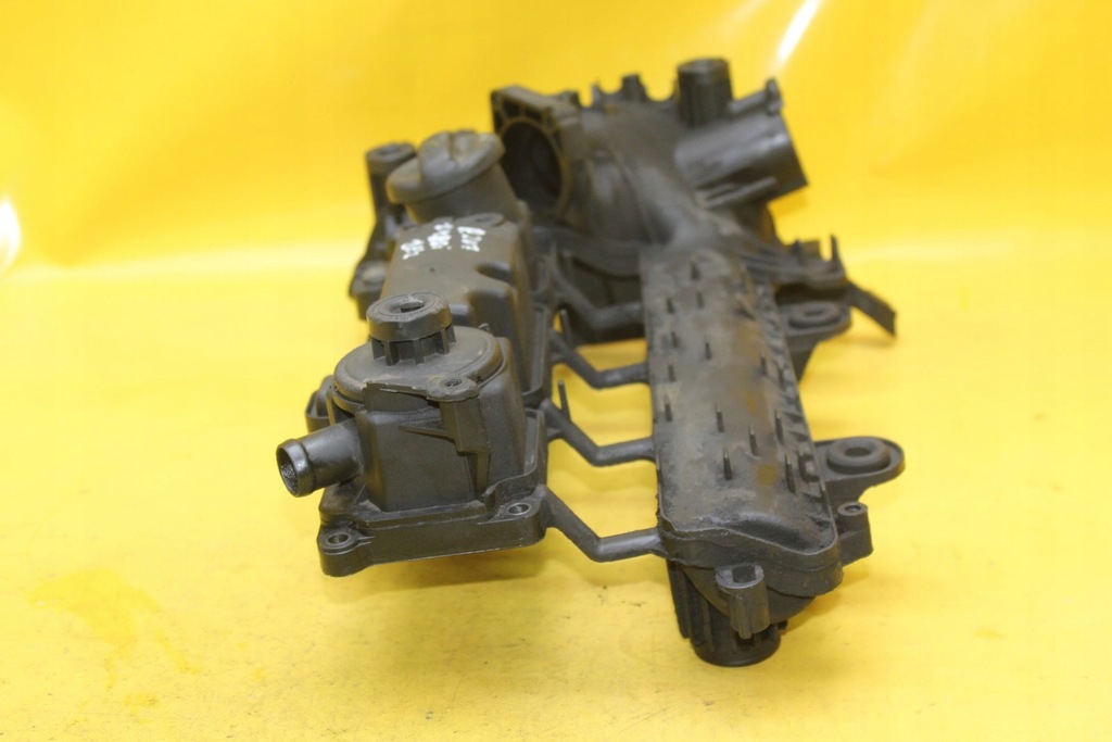 фото №5, Крышка клапанов 8hz peugeot 207 1.4 hdi