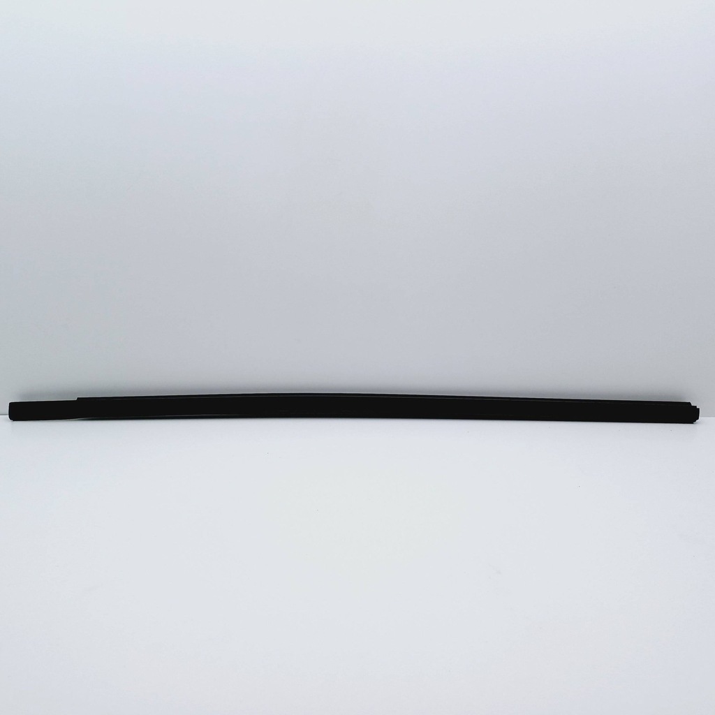 фото №1, Молдинг уплотнитель правый задняя ford galaxy nr311