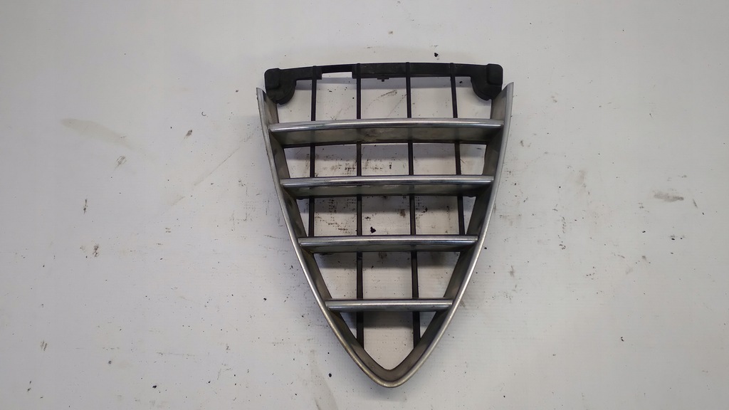 фото №1, Alfa romeo 159 решітка радіатора решітка радіатора