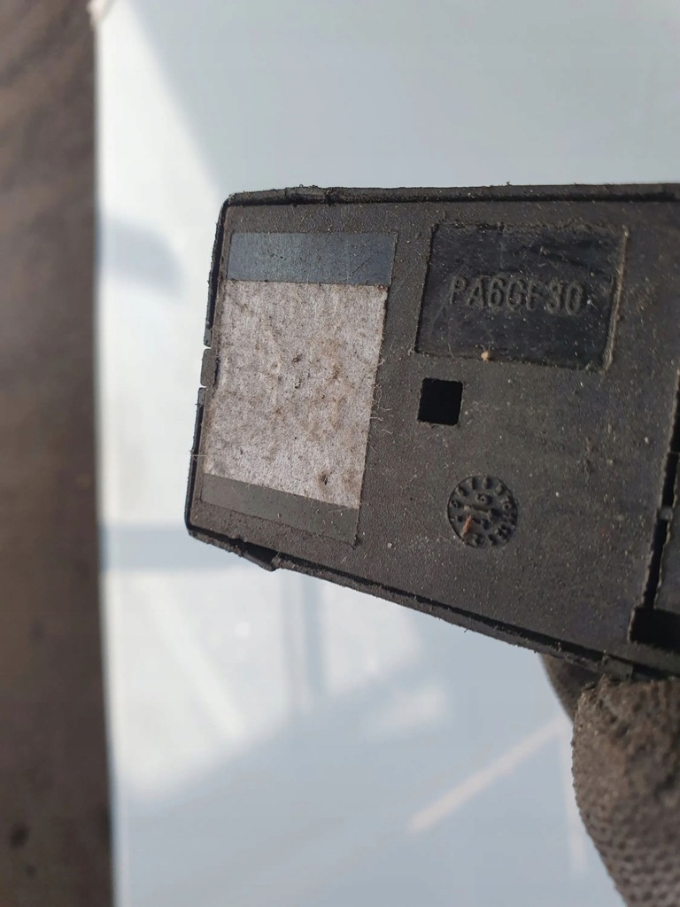 фото №11, Volkswagen passat b5 1999 кнопка регулювання дзеркал бокових