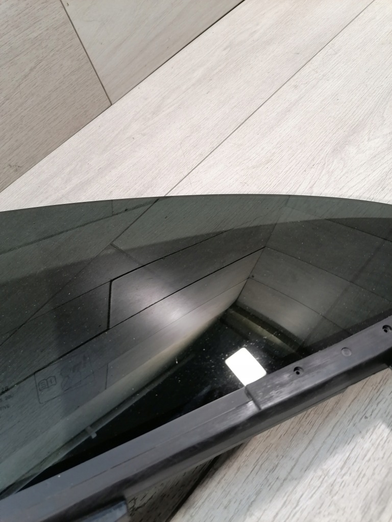 Mercedes cls стекло левый задний  a2577300500 Недорого