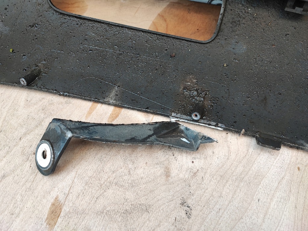 фото №10, Peugeot 5008 i бампер задняя pdc