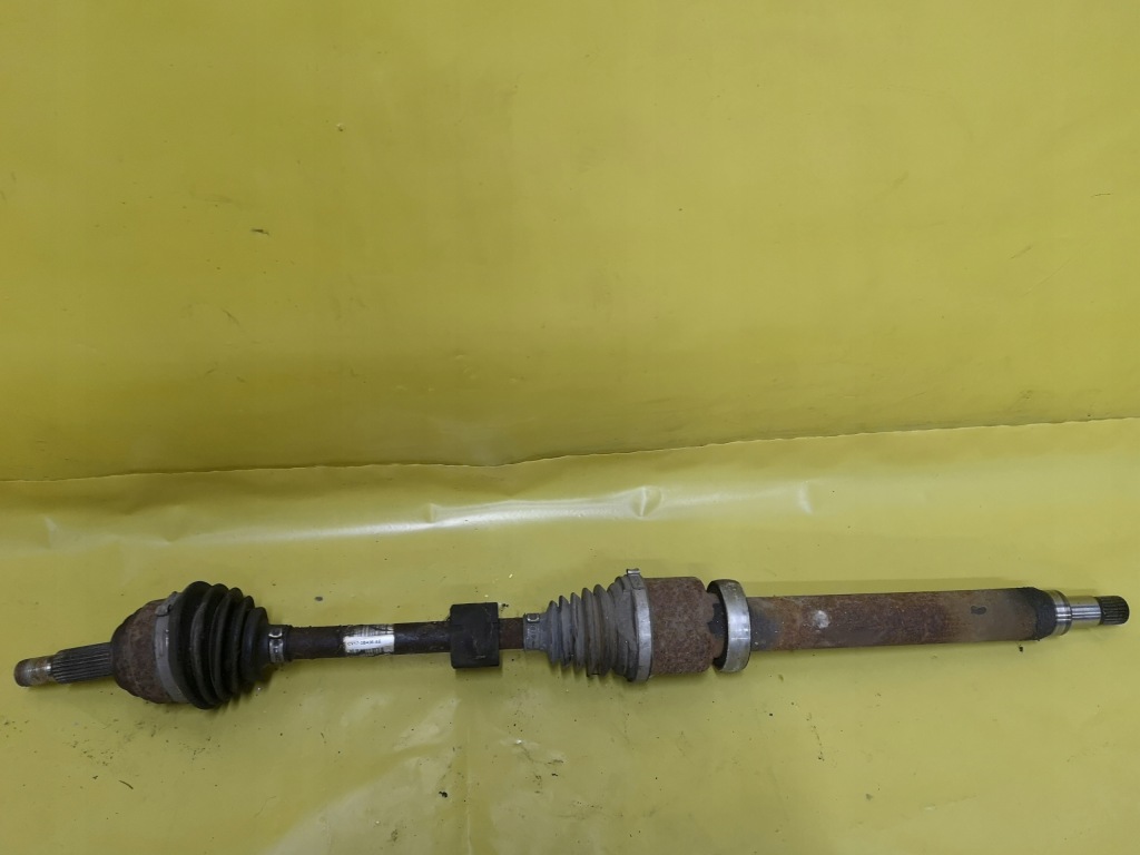 фото №1, Ford fiesta mk7 1,6 tdci приводной вал правая cv17-3b436-ae