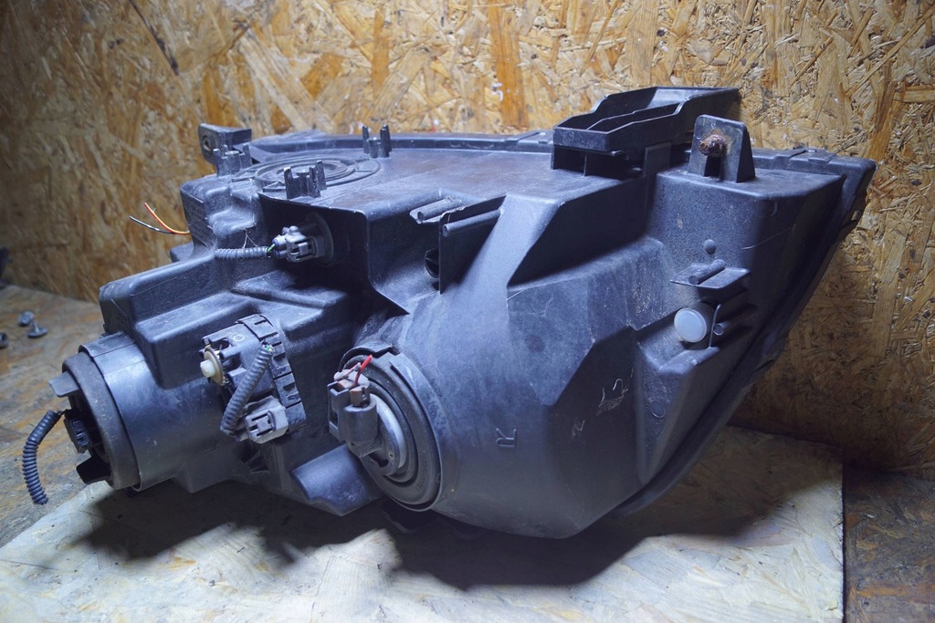 фото №9, Suzuki grand vitara ii лампа правый перед uk c2145