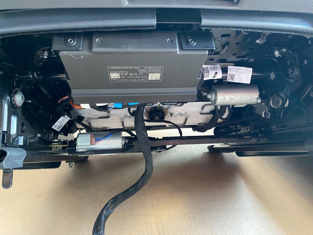 фото №14, Gd vw t7 multivan сидіння салон повний 7 легкові stolik шкіра alcantara