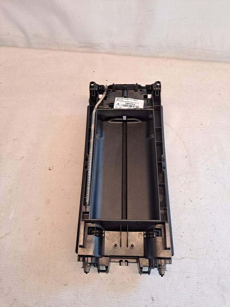 фото №7, Подлокотник туннель czerwona nić mercedes a klasa w177