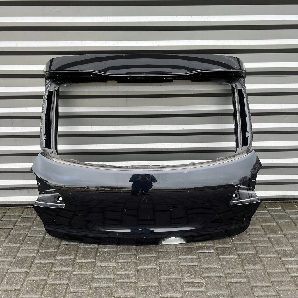 фото №1, Porsche cayenne 7p5 крышка багажника багажника